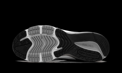 990v6 "Black / Silver"